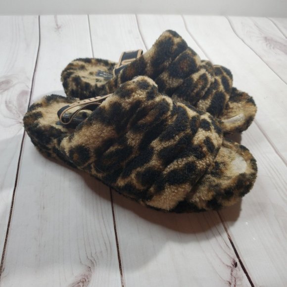 Ugg Slipper Shoes 8 Womens Fuax Fur Spell Out Heel Strap Black Brown Leopard - Picture 1 of 9